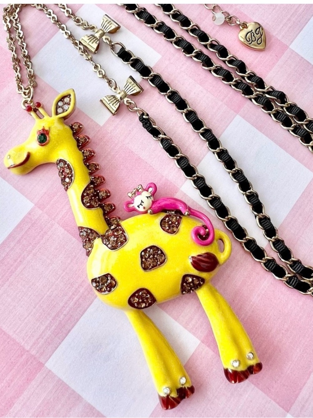 Betsey Johnson A DAY AT THE ZOO Yellow & Gold Giraffe Pendant Necklace NWT